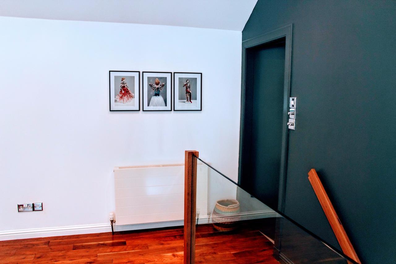1 Bedroom House With Balcony Sleeps 2 Edinburgh