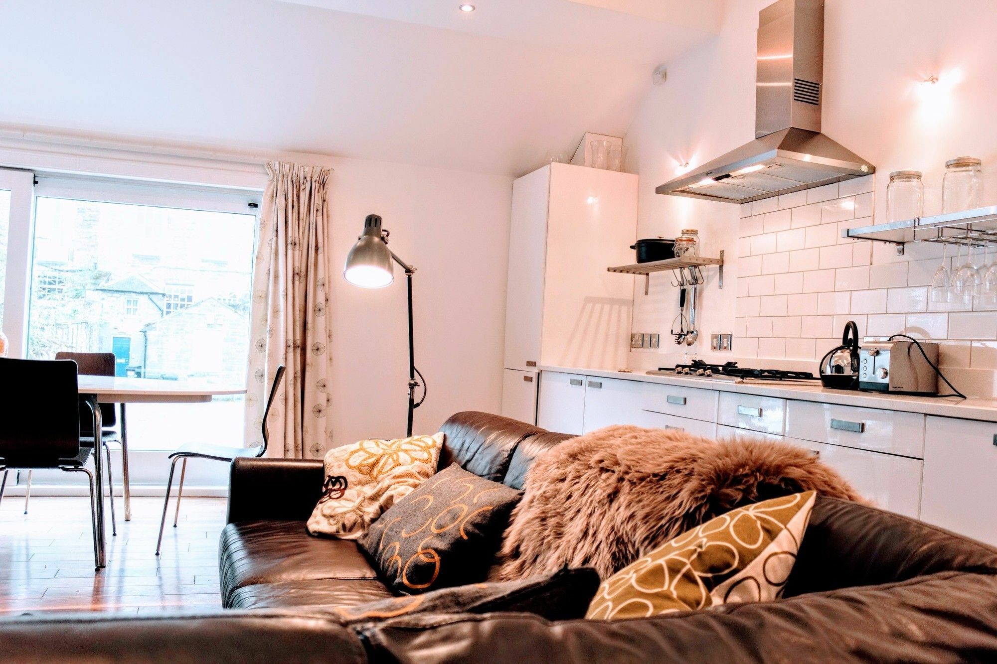 1 Bedroom House With Balcony Sleeps 2 Apartment Edinburgh